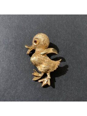 Vintage Monet Baby Duck Gold Tone Brooch Pin